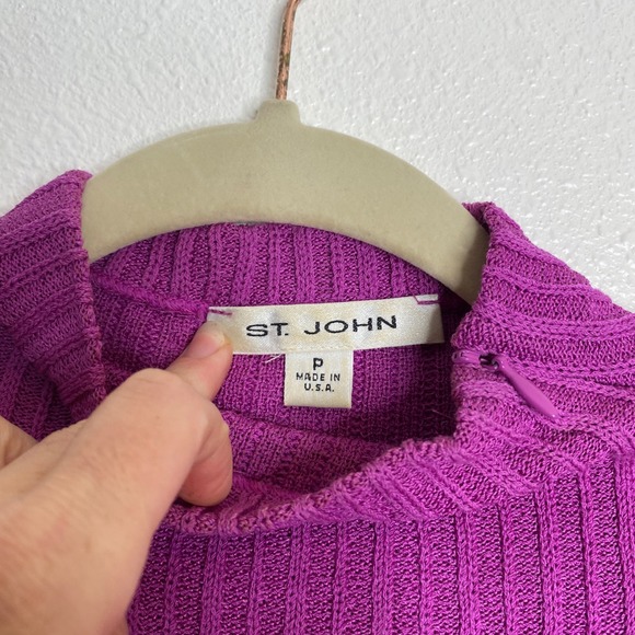 Vintage St John Collection Purple‎ Knit Sleeveless Mock Neck Top Petite Women - Picture 2 of 5